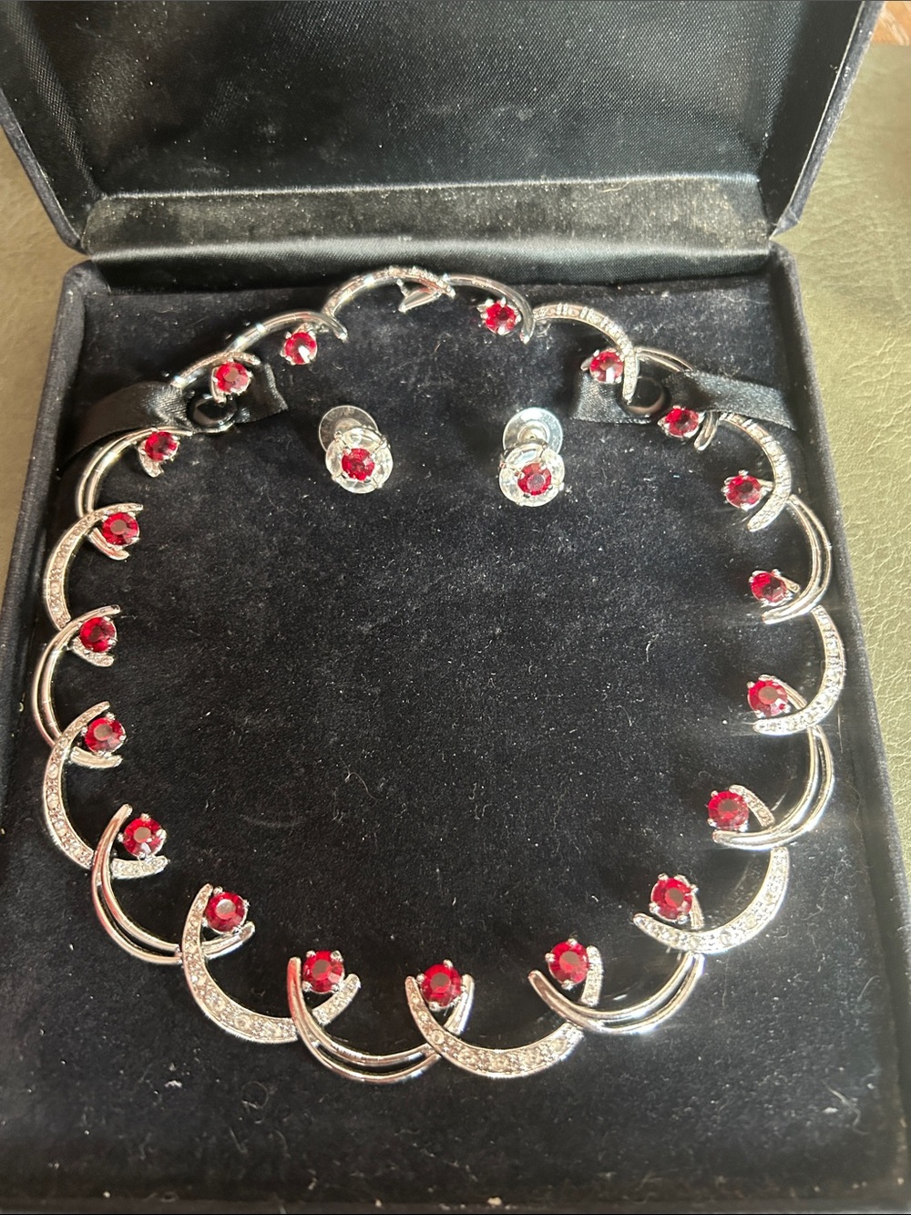 Nolan Miller- vintage glamour collection Silver Necklace